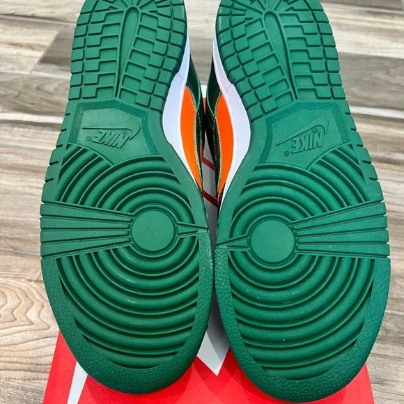 Nike Dunk Low Miami Hurricanes Gorge Green Total Orange Men's Size 9 - Picture 7 of 7